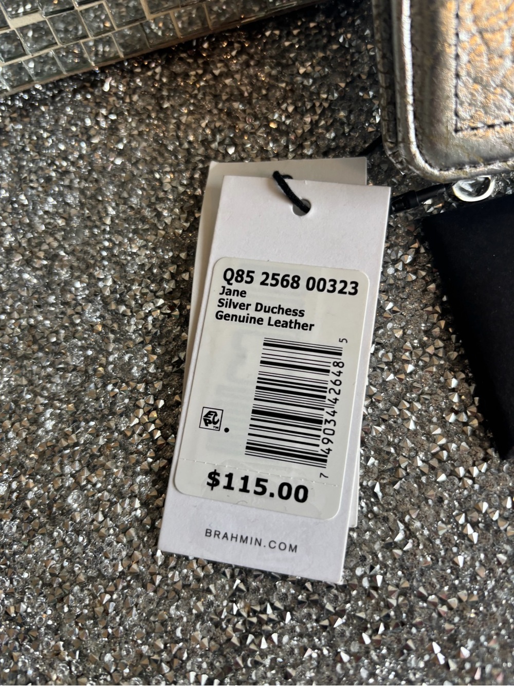 ⭐️Brahmin Jane Silver Duchess Wallet - Picture 2 of 9
